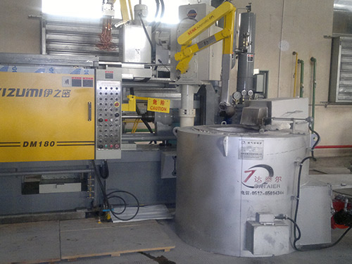 坩堝式熔化保溫爐